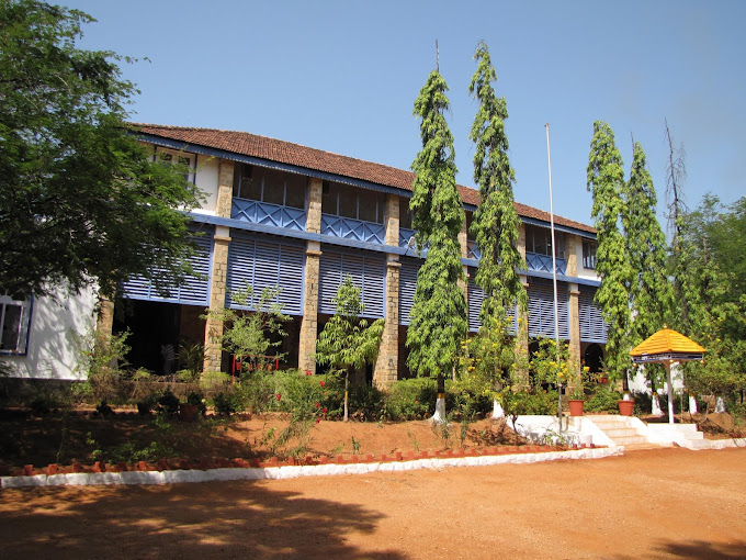 Vikaasa School